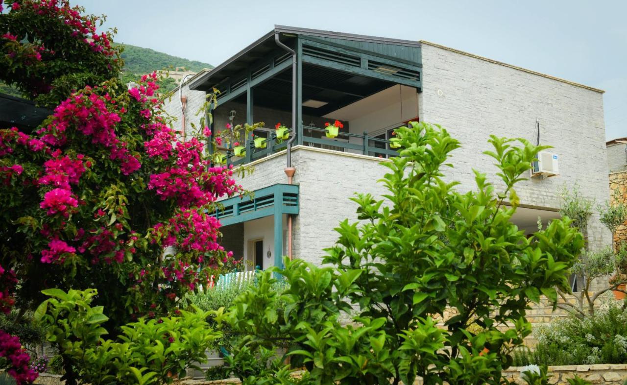 Vila Rina At Aquamarine Residence Vlore Ngoại thất bức ảnh