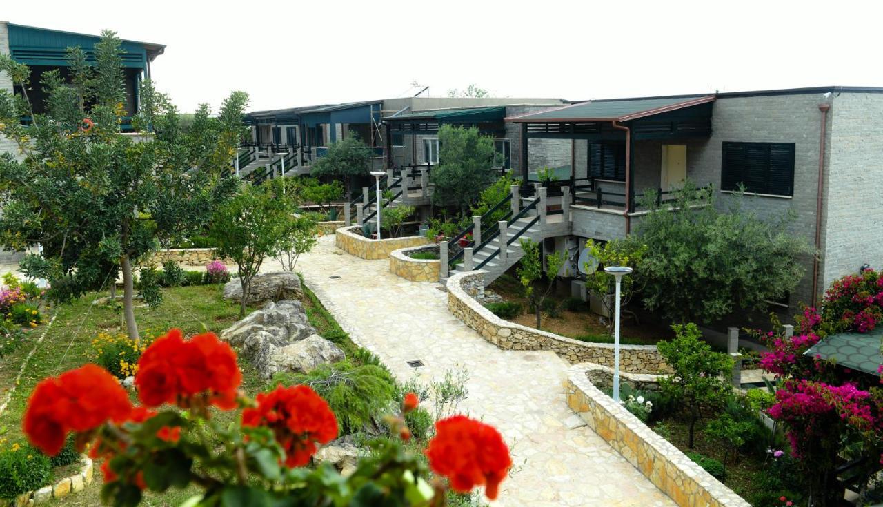 Vila Rina At Aquamarine Residence Vlore Ngoại thất bức ảnh