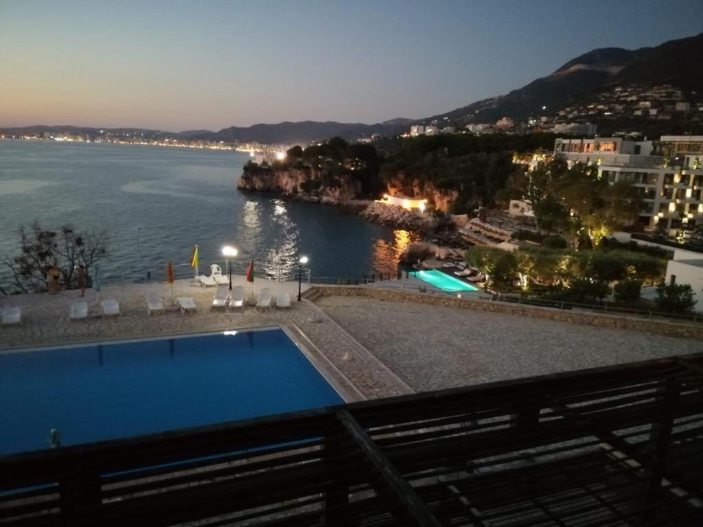 Vila Rina At Aquamarine Residence Vlore Ngoại thất bức ảnh