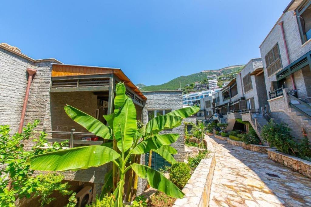Vila Rina At Aquamarine Residence Vlore Ngoại thất bức ảnh