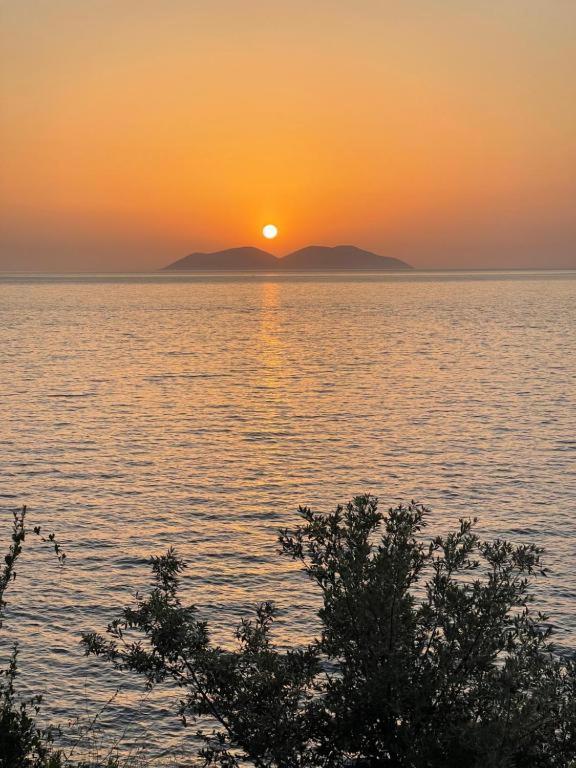 Vila Rina At Aquamarine Residence Vlore Ngoại thất bức ảnh