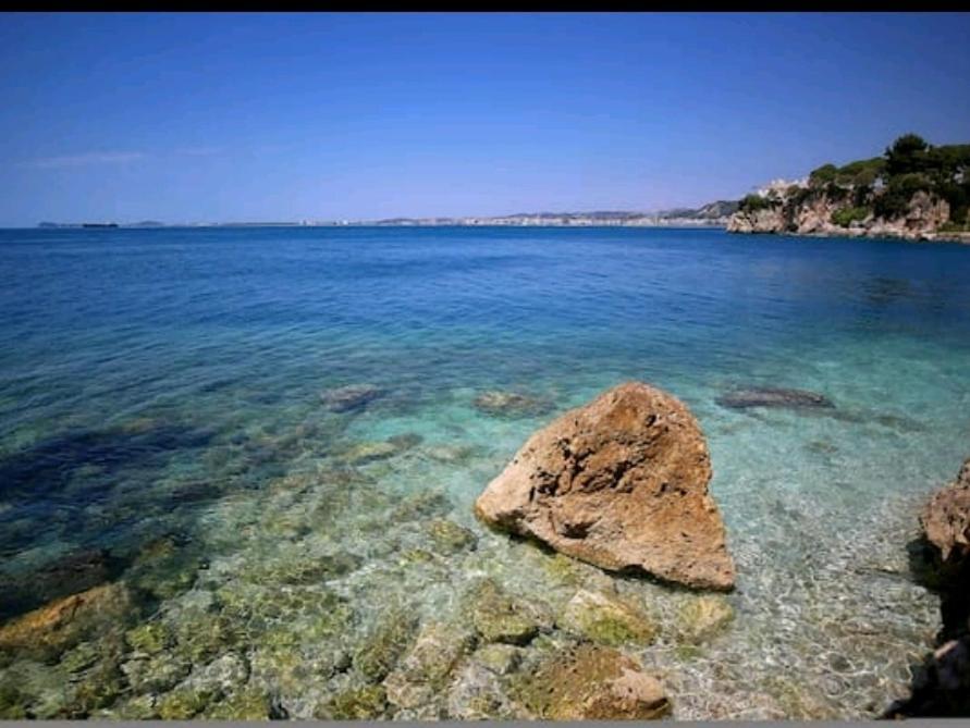 Vila Rina At Aquamarine Residence Vlore Ngoại thất bức ảnh